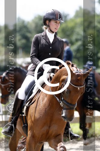 Aerdenhout 2 juli 2016
Esther de Graaf doet mee aan concours voor 5 en 6 jarigen in Aerdenhout.