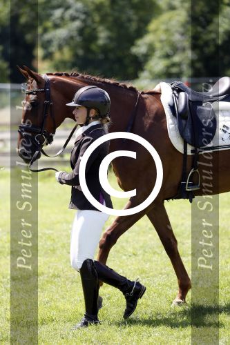 Aerdenhout 2 juli 2016
Esther de Graaf doet mee aan concours voor 5 en 6 jarigen in Aerdenhout.