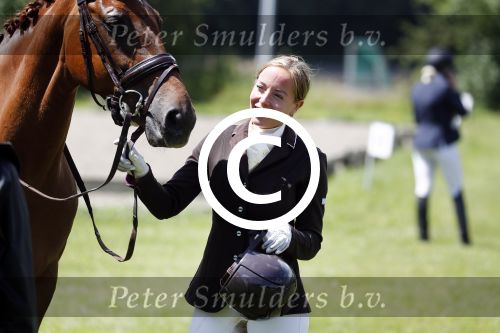 Aerdenhout 2 juli 2016
Esther de Graaf doet mee aan concours voor 5 en 6 jarigen in Aerdenhout.