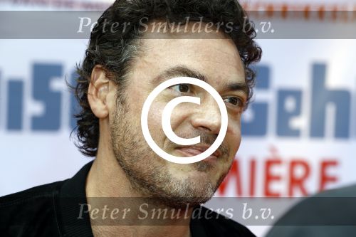 Amsterdam 17 juli 2016
Premiere huisdiergeheimen in Pathe arena. Fedja v Huet met zijn vrouw Karina Smulders