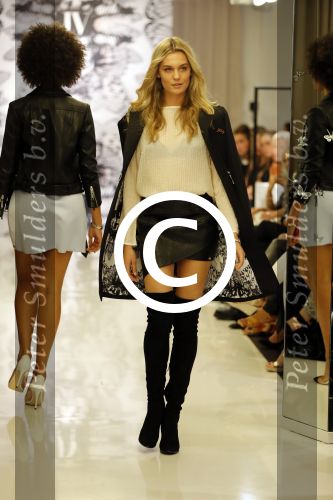 Amsterdam 4 juli 2016
Modeshow Josh Veldhuizen (Josh V) gepresenteerd door Anouk Smulders.