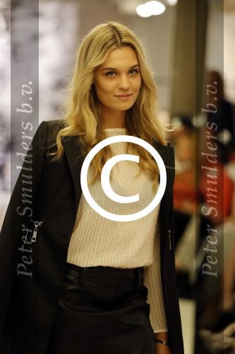 Amsterdam 4 juli 2016
Modeshow Josh Veldhuizen (Josh V) gepresenteerd door Anouk Smulders.