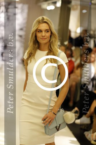 Amsterdam 4 juli 2016
Modeshow Josh Veldhuizen (Josh V) gepresenteerd door Anouk Smulders.