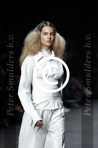 Amsterdam 8 juli 2016
Modeshow Tony Cohen tijdens de amsterdam fashion week op westergasfabriekterrein. Felice Fleur Roedema