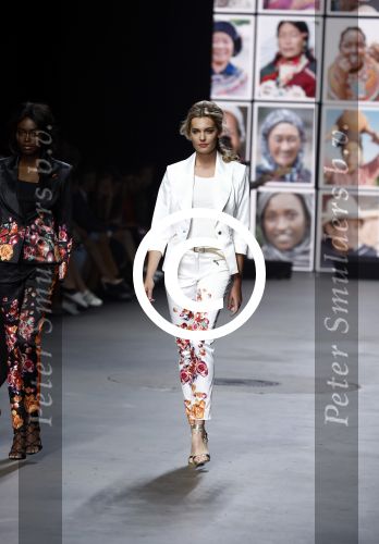 Amsterdam 9 juli 2016
Modeshow Monique Collignon op AFW Amsterdam fashion week bij westergasfabriek. Felice Fleur Roedema