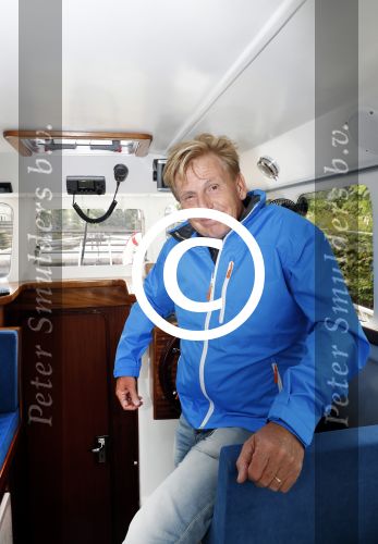 Uitgeest 11 juli 2016
Henny Huisman op zijn boot.