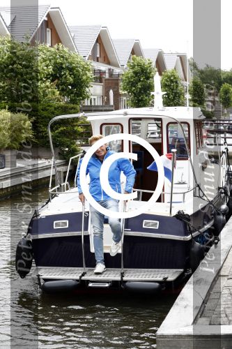 Uitgeest 11 juli 2016
Henny Huisman op zijn boot.