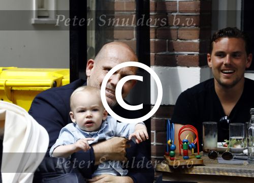 Amsterdam 12 juli 2016 
Jaap v Zweden met kleinzoon vader zoon en schoonzus op terras.