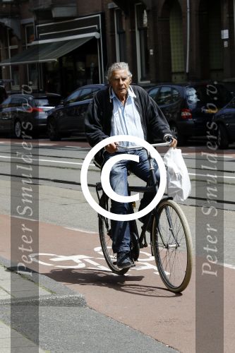 Amsterdam 12 juli 2016  
Jan Stekelenburg op de fiets in Amsterdam.