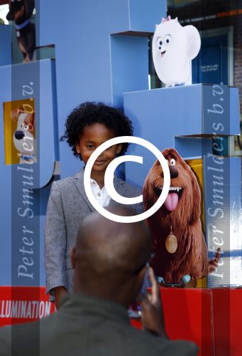 Amsterdam 17 juli 2016
Premiere huisdiergeheimen in Pathe arena. Jandino Asporaat met zoon