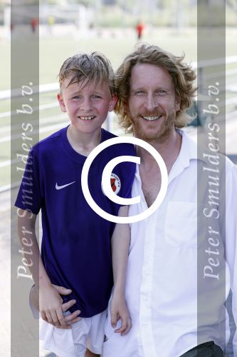 Amsterdam 19 juli 2016 
Jim de Groot met zijn zoontje bij afc voetbalkamp