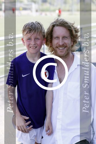 Amsterdam 19 juli 2016 
Jim de Groot met zijn zoontje bij afc voetbalkamp