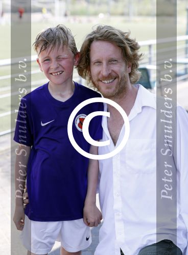 Amsterdam 19 juli 2016 
Jim de Groot met zijn zoontje bij afc voetbalkamp