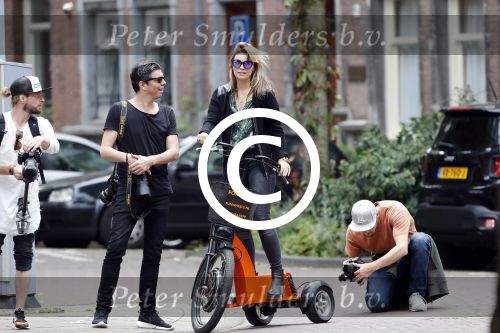 Amsterdam 7 juli 2016
Joelle Witschge opnames commercial / website voor funwheels op de cornelis schuytstraat
