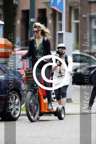 Amsterdam 7 juli 2016
Joelle Witschge opnames commercial / website voor funwheels op de cornelis schuytstraat