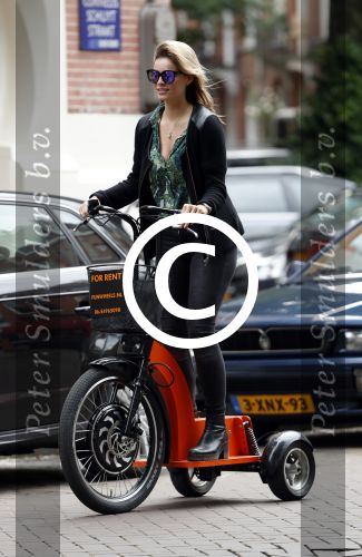 Amsterdam 7 juli 2016
Joelle Witschge opnames commercial / website voor funwheels op de cornelis schuytstraat
