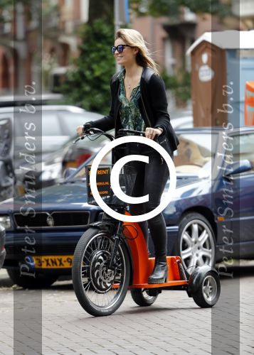 Amsterdam 7 juli 2016
Joelle Witschge opnames commercial / website voor funwheels op de cornelis schuytstraat