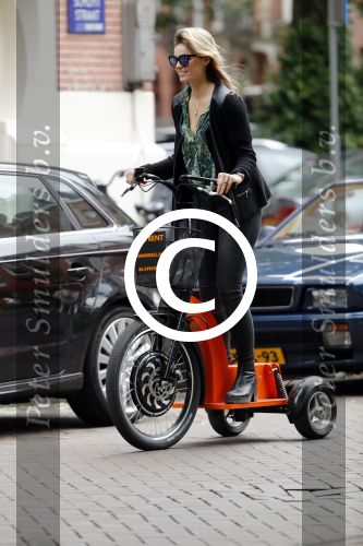 Amsterdam 7 juli 2016
Joelle Witschge opnames commercial / website voor funwheels op de cornelis schuytstraat