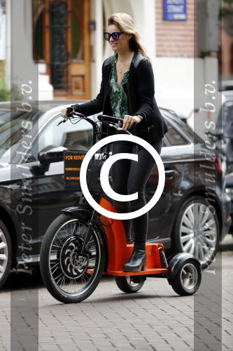Amsterdam 7 juli 2016
Joelle Witschge opnames commercial / website voor funwheels op de cornelis schuytstraat