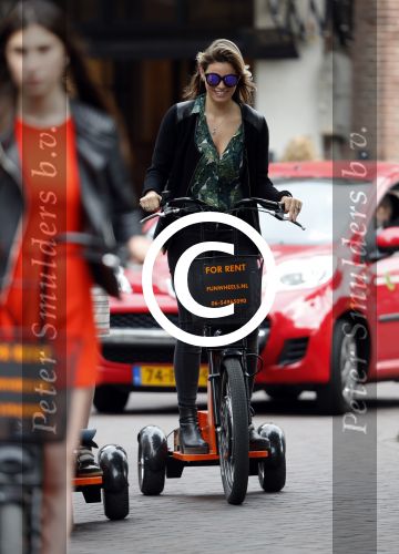 Amsterdam 7 juli 2016
Joelle Witschge opnames commercial / website voor funwheels op de cornelis schuytstraat