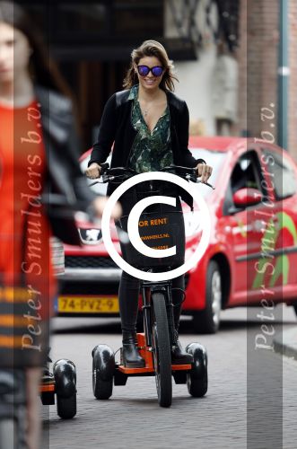 Amsterdam 7 juli 2016
Joelle Witschge opnames commercial / website voor funwheels op de cornelis schuytstraat