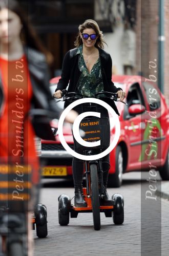 Amsterdam 7 juli 2016
Joelle Witschge opnames commercial / website voor funwheels op de cornelis schuytstraat