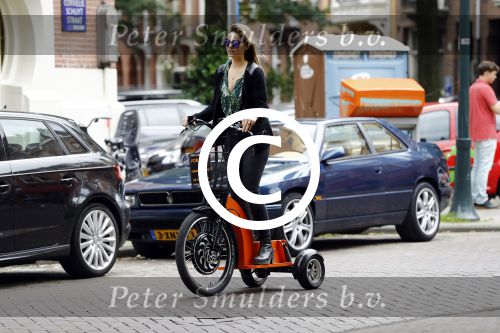 Amsterdam 7 juli 2016
Joelle Witschge opnames commercial / website voor funwheels op de cornelis schuytstraat