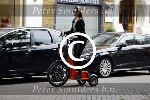 Amsterdam 7 juli 2016
Joelle Witschge opnames commercial / website voor funwheels op de cornelis schuytstraat