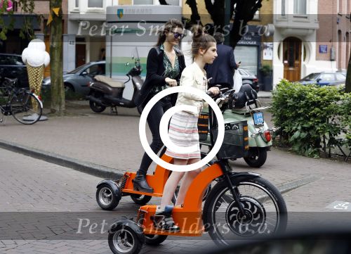Amsterdam 7 juli 2016
Joelle Witschge opnames commercial / website voor funwheels op de cornelis schuytstraat