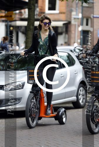 Amsterdam 7 juli 2016
Joelle Witschge opnames commercial / website voor funwheels op de cornelis schuytstraat