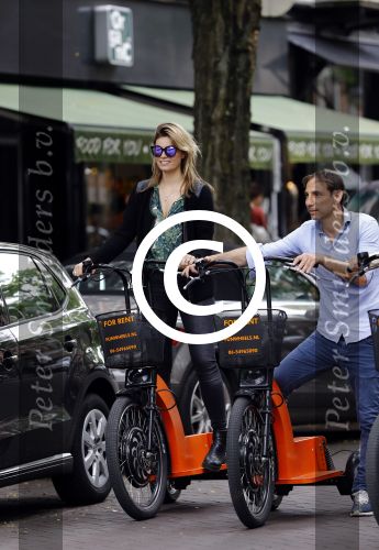 Amsterdam 7 juli 2016
Joelle Witschge opnames commercial / website voor funwheels op de cornelis schuytstraat