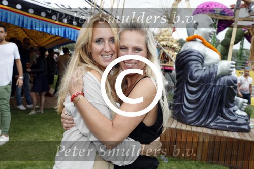 Amsterdam 15 juli 2016 
Day at the park festival in het amsterdamse bos. Jonna en Danny de Boer met vrienden