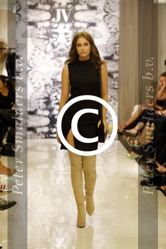 Amsterdam 4 juli 2016
Modeshow Josh Veldhuizen (Josh V) gepresenteerd door Anouk Smulders.