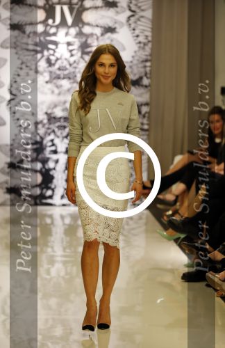 Amsterdam 4 juli 2016
Modeshow Josh Veldhuizen (Josh V) gepresenteerd door Anouk Smulders.