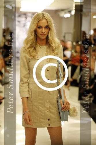 Amsterdam 4 juli 2016
Modeshow Josh Veldhuizen (Josh V) gepresenteerd door Anouk Smulders.