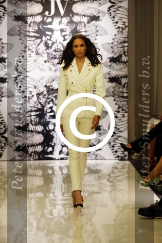 Amsterdam 4 juli 2016
Modeshow Josh Veldhuizen (Josh V) gepresenteerd door Anouk Smulders.