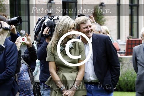 Wassenaar 8 juli 2016
Koninklijk fotouur op de Horsten met Koning Willem Alexander Koningin Maxima en de prinsessen Amalia Ariane en Alexia. Ook de honden zijn erbij.