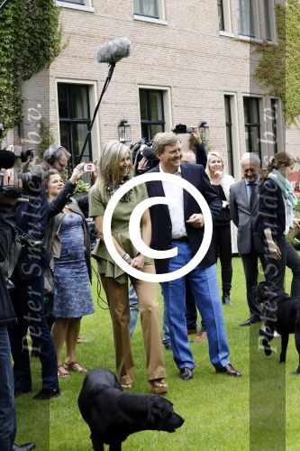 Wassenaar 8 juli 2016
Koninklijk fotouur op de Horsten met Koning Willem Alexander Koningin Maxima en de prinsessen Amalia Ariane en Alexia. Ook de honden zijn erbij.