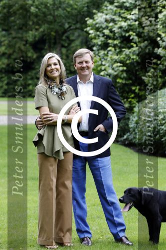 Wassenaar 8 juli 2016
Koninklijk fotouur op de Horsten met Koning Willem Alexander Koningin Maxima en de prinsessen Amalia Ariane en Alexia. Ook de honden zijn erbij.