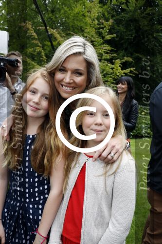 Wassenaar 8 juli 2016
Koninklijk fotouur op de Horsten met Koning Willem Alexander Koningin Maxima en de prinsessen Amalia Ariane en Alexia. Ook de honden zijn erbij.