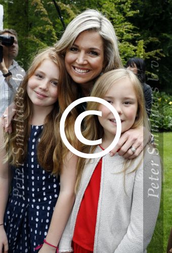 Wassenaar 8 juli 2016
Koninklijk fotouur op de Horsten met Koning Willem Alexander Koningin Maxima en de prinsessen Amalia Ariane en Alexia. Ook de honden zijn erbij.