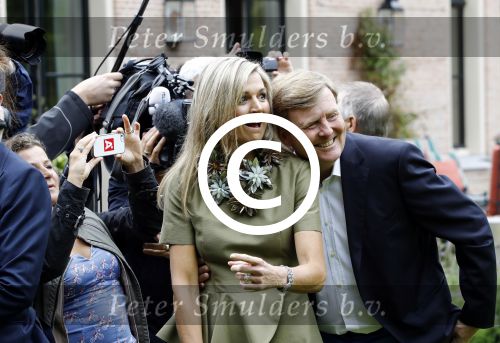 Wassenaar 8 juli 2016
Koninklijk fotouur op de Horsten met Koning Willem Alexander Koningin Maxima en de prinsessen Amalia Ariane en Alexia. Ook de honden zijn erbij.