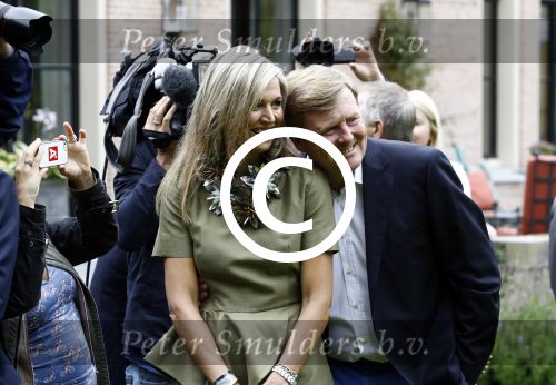 Wassenaar 8 juli 2016
Koninklijk fotouur op de Horsten met Koning Willem Alexander Koningin Maxima en de prinsessen Amalia Ariane en Alexia. Ook de honden zijn erbij.