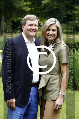 Wassenaar 8 juli 2016
Koninklijk fotouur op de Horsten met Koning Willem Alexander Koningin Maxima en de prinsessen Amalia Ariane en Alexia. Ook de honden zijn erbij.