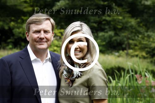 Wassenaar 8 juli 2016
Koninklijk fotouur op de Horsten met Koning Willem Alexander Koningin Maxima en de prinsessen Amalia Ariane en Alexia. Ook de honden zijn erbij.