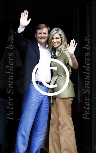 Wassenaar 8 juli 2016
Koninklijk fotouur op de Horsten met Koning Willem Alexander Koningin Maxima en de prinsessen Amalia Ariane en Alexia. Ook de honden zijn erbij.