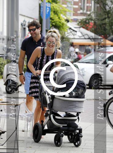 Amsterdam 23 juli 2016
 Liza Sips en Ralph Manheim achter  de kinderwagen.