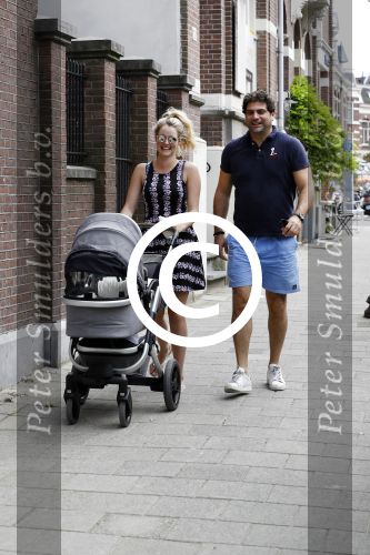 Amsterdam 23 juli 2016
 Liza Sips en Ralph Manheim achter  de kinderwagen.