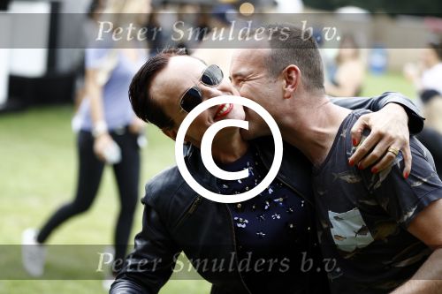 Amsterdam 15 juli 2016 
Day at the park festival in het amsterdamse bos. Martijn Thoutenhoofd met vrouw