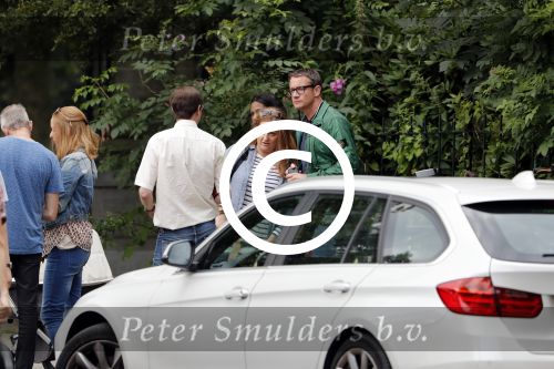 Amsterdam 7 juli 2016 
Connie Breukhoven met haar vriend Eugene v Dun op de fiets in Amsterdam.Opnames Koefnoen met Owen Schumacher Paul Groot Martine Sandifort en Sanne Wallis de Vries. Opnamews vonden plaats in de v Eeghenstraat.